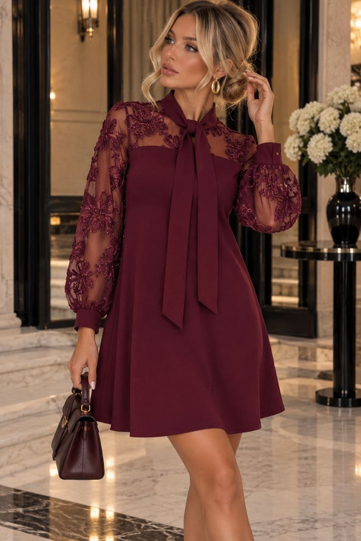 Alessia™ | Elegancka sukienka z kwiatowym tiulem i kokardą